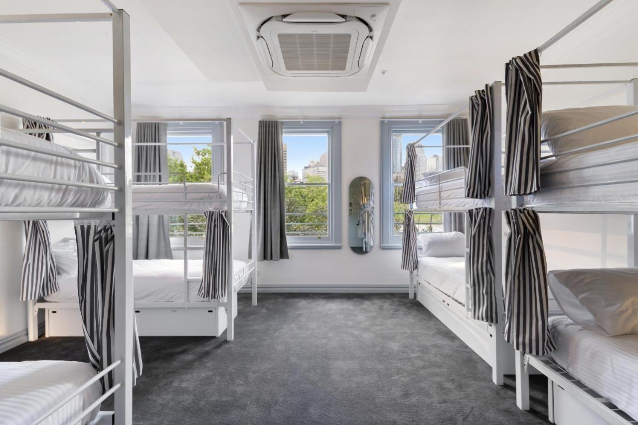 Bett im Frauenschlafsaal mit 8 Betten